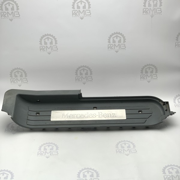 A6396860910 Накладка порога передняя левая на Mercedes Vito / Viano W 639 A6396860910 Накладка порога передняя левая на Mercedes Vito / Viano W 639
