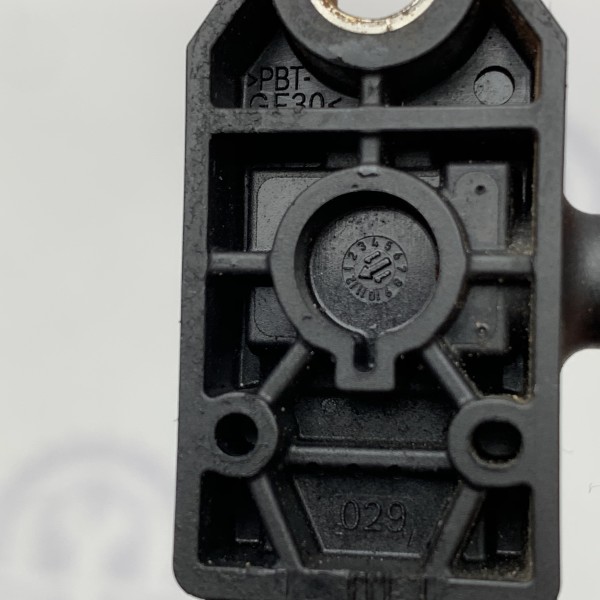 03L906051A 0281006002 Датчик давления наддува MAP Bosch 2.0 TDI CFFB на Volkswagen Crafter 2E 03L906051A 0281006002 Датчик давления наддува MAP Bosch 2.0 TDI CFFB на Volkswagen Crafter 2E