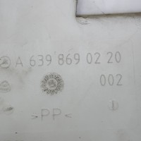 Бак омывателя стекол и фар на 2 насоса на Mercedes Vito / Viano W 639