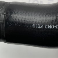 A1635016182 Патрубок интеркулера верхний левый к впускному коллектору на Mercedes ML W163 ML270  2.7 CDI OM612