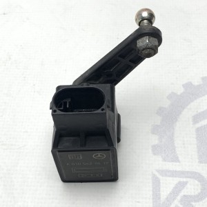 A0105427617 Датчик уровня и положения кузова на Mercedes S-Class W220 / E-Class W211