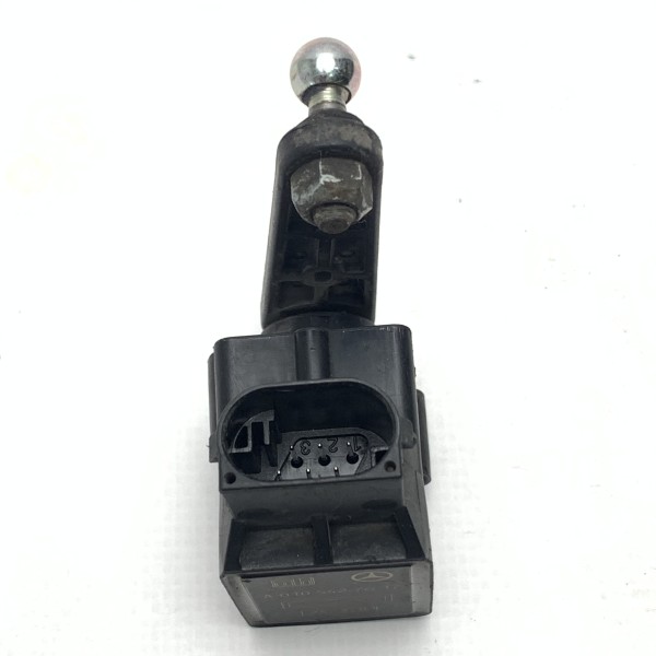 A0105427617 Датчик положения кузова на Mercedes S-Class W220 / E-Class W211