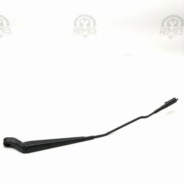 A6398200744 Держатель щетки переднего стеклоочистителя на Mercedes Vito / Viano W 639