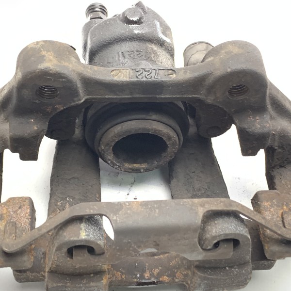 A1644232698 Задний левый тормозной суппорт на Mercedes ML W164 / GL X164 / R-Class W251 A1644232698 Задний левый тормозной суппорт на Mercedes ML W164 / GL X164 / R-Class W251