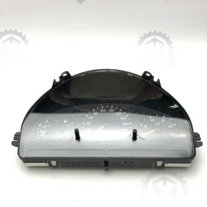 A1635403011 Приборная панель со спидометром на Mercedes M-Class W163