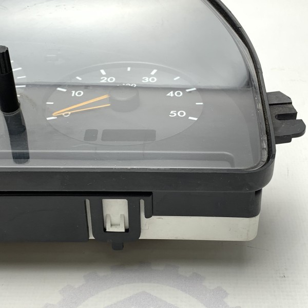 A1635403011 Приборная панель со спидометром на Mercedes M-Class W163 A1635403011 Приборная панель со спидометром на Mercedes M-Class W163