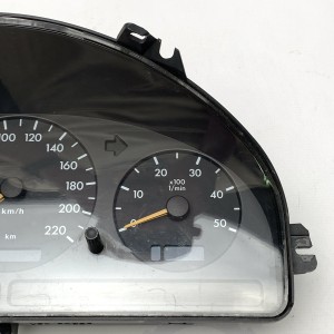 A1635403011 Приборная панель со спидометром на Mercedes M-Class W163