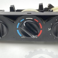 A1638300185 Блок управления климат-контролем С ДЕФЕКТОМ на Mercedes M-Class W163