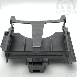 A1635450440 Кронштейн крепления блоков управления на Mercedes M-Class W163