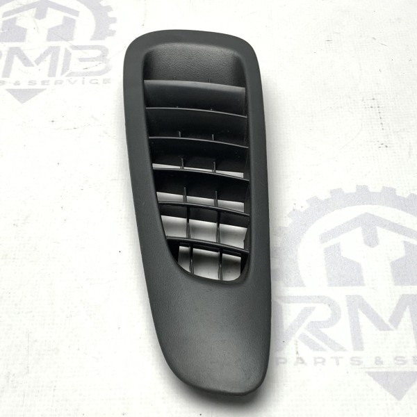A6398310060 Решетка дефлектора приборной панели, верхняя, левая на Mercedes Vito / Viano W 639