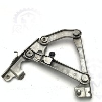 A2118800228 Правая петля капота на Mercedes E-Class W211
