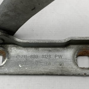 A2118800128 Петля капота, левая на Mercedes E-Class W211