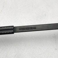 A2208200044 Держатель щетки переднего стеклоочистителя, правый на Mercedes S-Class W220