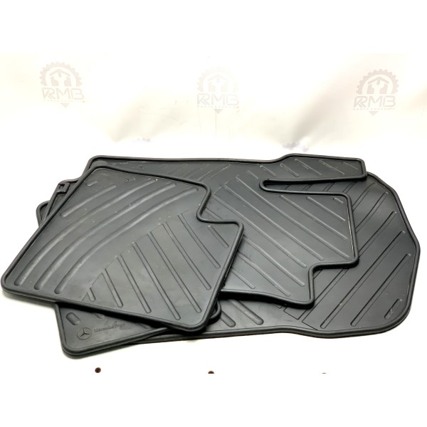 B66680260 Комплект резиновых ковриков для салона на Mercedes ML W164 / GL X164