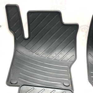 B66680260 Комплект резиновых ковриков для салона на Mercedes ML W164 / GL X164
