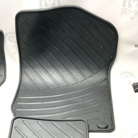 B66680260 Комплект резиновых ковриков для салона на Mercedes ML W164 / GL X164