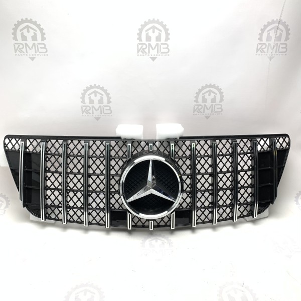 Решетка радиатора Panamericana GT на Mercedes ML-class W164 Решетка радиатора Panamericana GT на Mercedes ML-class W164