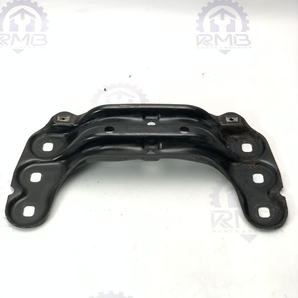 A2202420101 Крепежная балка коробки АКПП на Mercedes S-Class W220