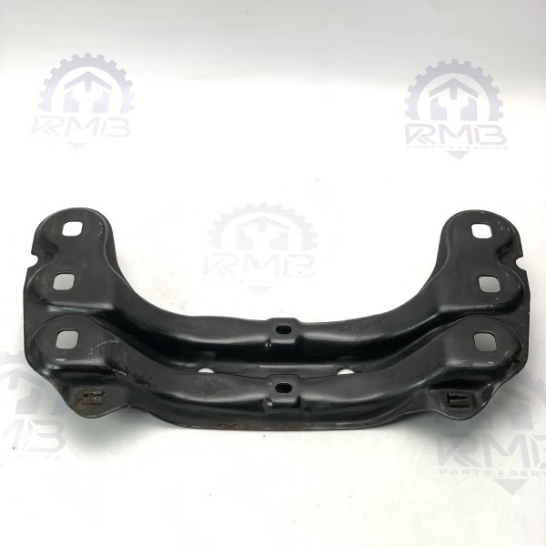 A2202420101 Крепежная балка коробки АКПП на Mercedes S-Class W220 A2202420101 Крепежная балка коробки АКПП на Mercedes S-Class W220
