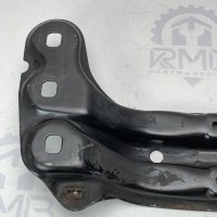 A2202420101 Крепежная балка коробки АКПП на Mercedes S-Class W220