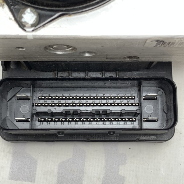 A2515452532 Блок управления ABS ESP на Mercedes ML W164 / GL W164 R W251 3.0 CDI A2515452532 Блок управления ABS ESP на Mercedes ML W164 / GL W164 R W251 3.0 CDI