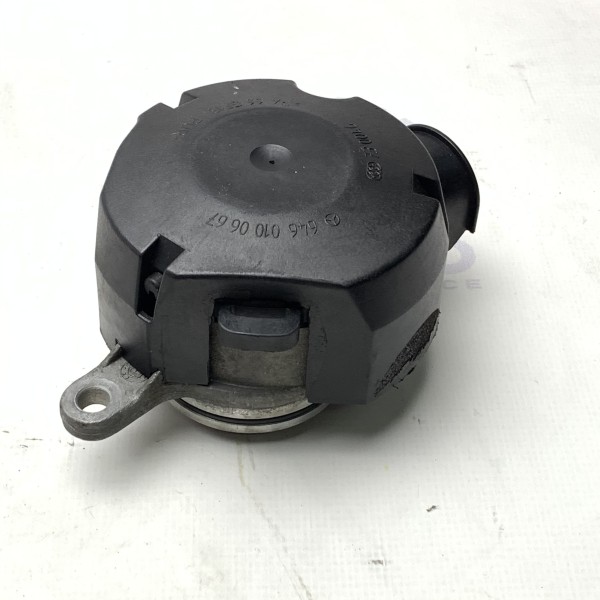 A6460100667 Crankcase ventilation breather cap for Mercedes C W203 / CLC CL203 / E W211 2.2 CDI OM646 A6460100667 Crankcase ventilation breather cap for Mercedes C W203 / CLC CL203 / E W211 2.2 CDI OM646
