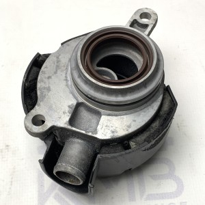 A6460100667 Крышка сапуна системы вентиляции картерных газов на Mercedes C W203 / CLC CL203 / E W211  2.2 CDI OM646