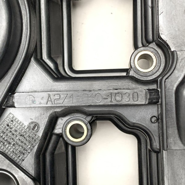 A2710101030 Крышка клапанов на Mercedes 1.8 Kompressor M271 C W203 / C W204 / CLK W209 / E W211 SLK R171