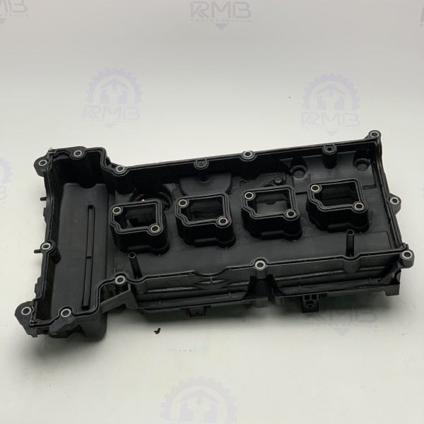 A2710101030 Крышка клапанов на Mercedes 1.8 Kompressor M271 C W203 / C W204 / CLK W209 / E W211 SLK R171
