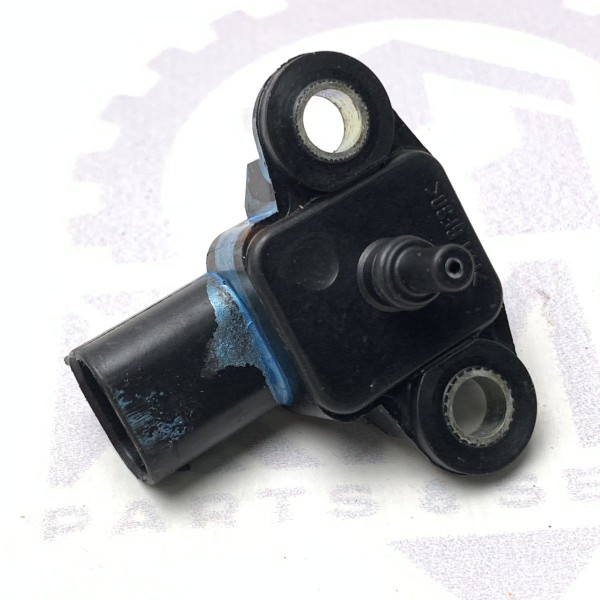 A0041533328 Датчик давления наддува MAP на Mercedes 1.8 Kompressor M271 C W203 / CLK W209 / E W211 / CLS W219 / ML W163 SLK R171 A0041533328 Датчик давления наддува MAP на Mercedes 1.8 Kompressor M271 C W203 / CLK W209 / E W211 / CLS W219 / ML W163 SLK R171