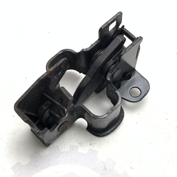 A2208800160 Замок капота на Mercedes W 220 S-Class CL C215