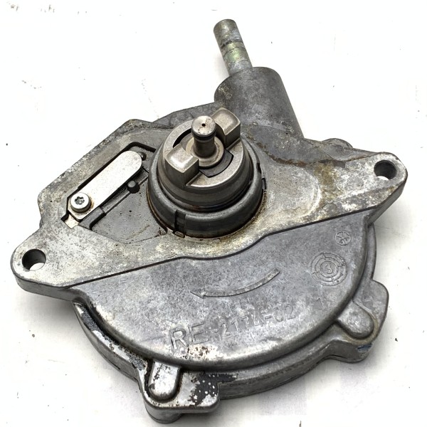 A2712300965 Вакуумный насос LuK на Mercedes 1.8 Kompressor M271 C W203 / C W204 / CLK W209 / E W211 A2712300965 Вакуумный насос LuK на Mercedes 1.8 Kompressor M271 C W203 / C W204 / CLK W209 / E W211