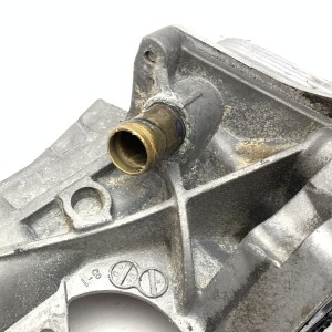 A2711800610 Корпус масляного фильтра на Mercedes 1.8 Kompressor M271 C W203 / C W204 / CLK W209 / E W211 / SLK R171 / CLC CL203