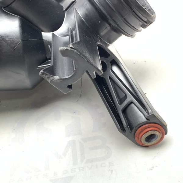A2710901537 Интеркулер на Mercedes 1.8 Kompressor M271 C W203 / C W204 / CLK W209 / E W211