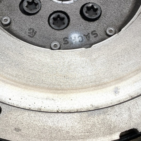 Комплект сцепления: демпфер, маховик, корзина и диск Sachs на Mercedes Sprinter W 906 2.2 CDI OM651 Комплект сцепления: демпфер, маховик, корзина и диск Sachs на Mercedes Sprinter W 906 2.2 CDI OM651