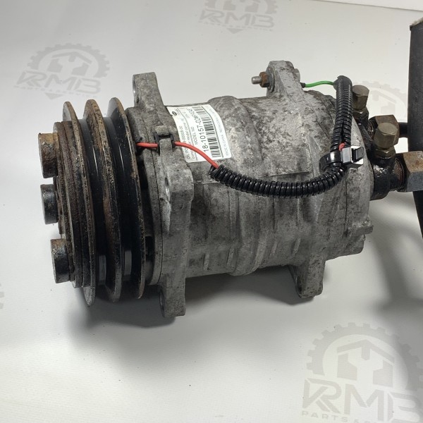 18-10157-02 Compressor for Carrier Xarios 300, 350 12V refrigeration unit 18-10157-02 Compressor for Carrier Xarios 300, 350 12V refrigeration unit