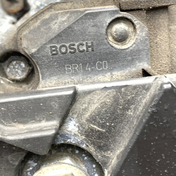 Генератор Bosch 1.8 Kompressor на Мерседес C-Class W203 / CLK C209 / SLK R171 Генератор Bosch 1.8 Kompressor на Мерседес C-Class W203 / CLK C209 / SLK R171