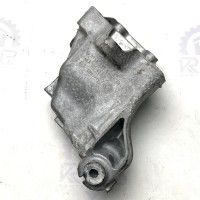 6512235004 Кронштейн опоры двигателя правый на Mercedes 2.1 CDI OM651 ML W166 / GLE W166 / GL X166 / GLS X166