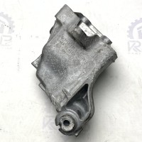 6512235004 Кронштейн опоры двигателя правый на Mercedes 2.1 CDI OM651 ML W166 / GLE W166 / GL X166 / GLS X166