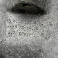 6512235004 Кронштейн опоры двигателя правый на Mercedes 2.1 CDI OM651 ML W166 / GLE W166 / GL X166 / GLS X166