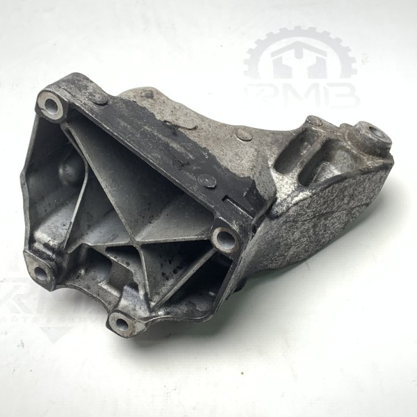 A6512233804 Кронштейн опоры двигателя, левый на Mercedes 2.1 CDI OM651 ML W166 / GLE W166 / GL X166 / GLS X166 A6512233804 Кронштейн опоры двигателя, левый на Mercedes 2.1 CDI OM651 ML W166 / GLE W166 / GL X166 / GLS X166