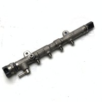 A0000705746 Топливная рейка в сборе с датчиком давления и дозатором Bosch 2.1 CDI OM651 на Mercedes W204 / W205 / W212 / W213 / ML W166 / GLE W166