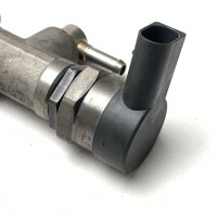 A0000705746 Топливная рейка в сборе с датчиком давления и дозатором Bosch 2.1 CDI OM651 на Mercedes W204 / W205 / W212 / W213 / ML W166 / GLE W166