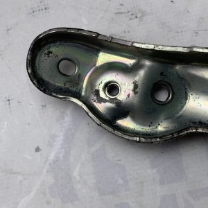 A6511400200 Кронштейн радиатора EGR на Mercedes 2.1 CDI OM651 W204 / W205 / W212 / W213
