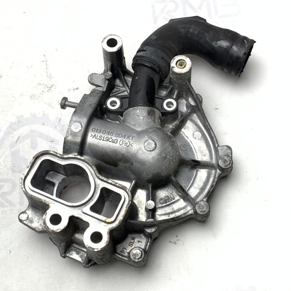 013 046 804 KT Корпус вакуумного насоса на Mercedes 2.1 CDI OM651 W204 / S204 / C204 / W205 / S205 / W212 / S212 / C207 / A207 / W213 / X204 / X253 013 046 804 KT Корпус вакуумного насоса на Mercedes 2.1 CDI OM651 W204 / S204 / C204 / W205 / S205 / W212 / S212 / C207 / A207 / W213 / X204 / X253