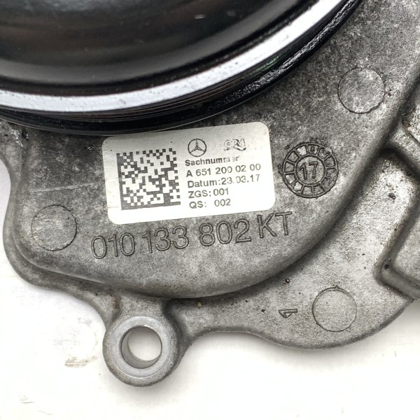 A6512000200 Водяной насос системы охлаждения двигателя на Mercedes 2.1 CDI OM651 W204 / S204 / C204 / W205 / S205 / W212 / S212 / C207 / A207 / W213 / X204 / X253 / W166 A6512000200 Водяной насос системы охлаждения двигателя на Mercedes 2.1 CDI OM651 W204 / S204 / C204 / W205 / S205 / W212 / S212 / C207 / A207 / W213 / X204 / X253 / W166