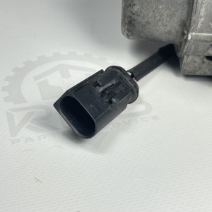 A0004351301 Вакуумный насос усилителя тормозов Bosch UP28 на Mercedes 2.0 бензин M111 / W203 / W208 / W 211