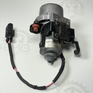 A0004351301 Вакуумный насос усилителя тормозов Bosch UP28 на Mercedes 2.0 бензин M111 / W203 / W208 / W 211