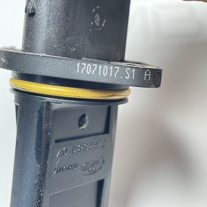 7.22684.07 Датчик массового расхода воздуха (массометр) Pierburg на Mercedes 2.2 2.7 CDI OM611 OM612 W203 / W210 / W211 / W220