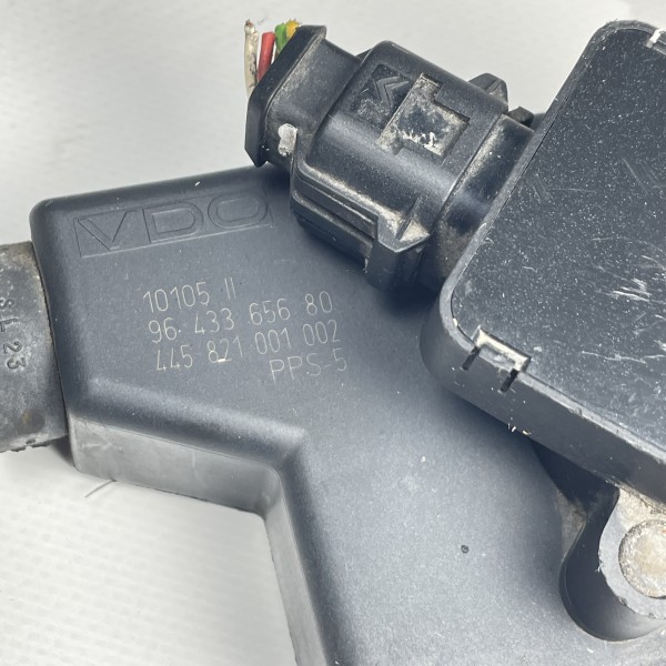 9643365680 Датчик положення педалі газу VDO 445.821.001.002 Пежо Сітроен 1.4 1.6 2.0 HDi 206 307 406 407 Берлінго С5 Ксара Пікассо Експерт Партнер